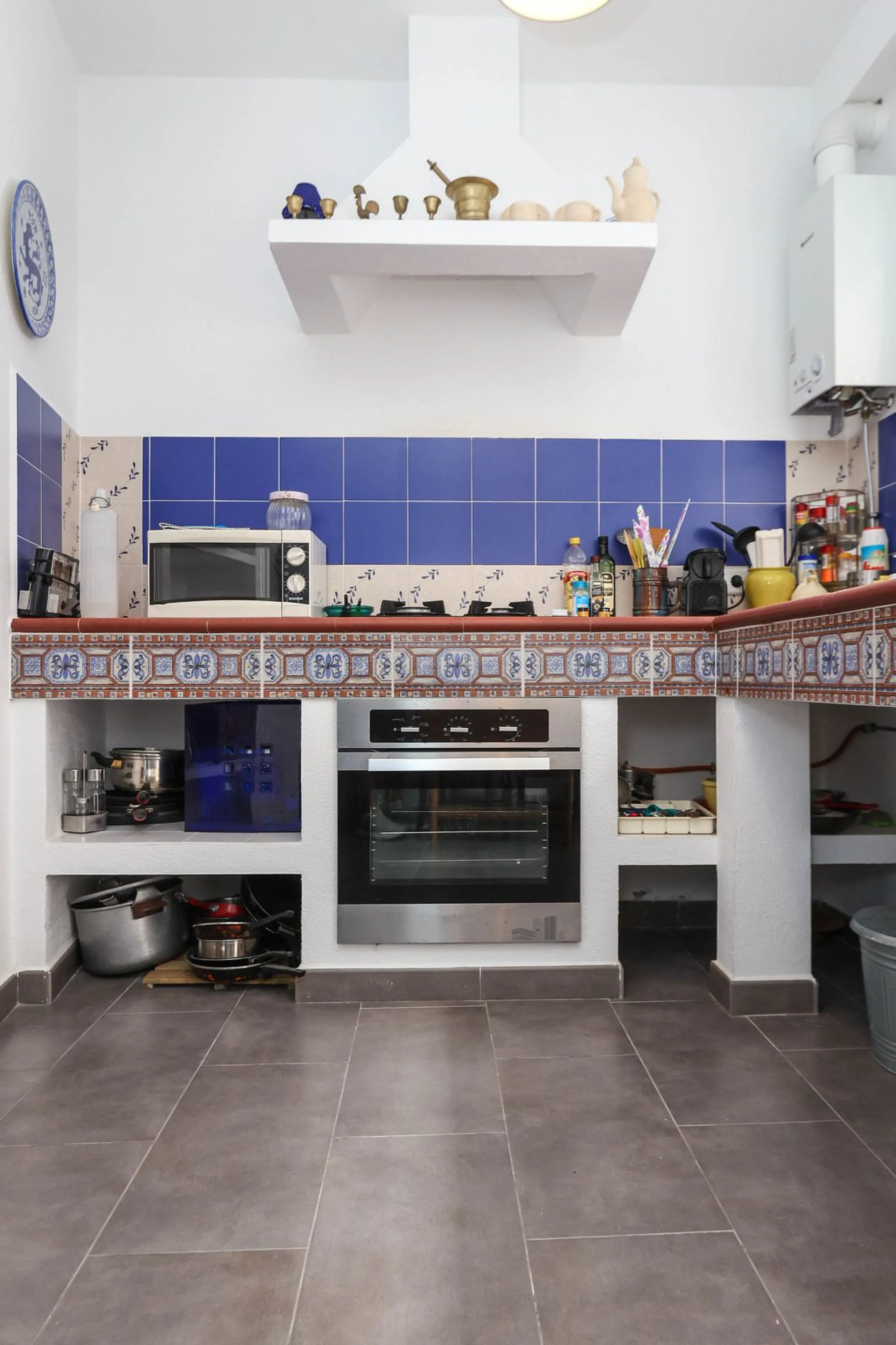 Character Townhouse in Tolox steeped in history
