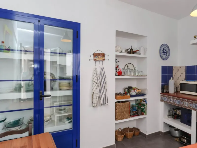 Character Townhouse in Tolox steeped in history