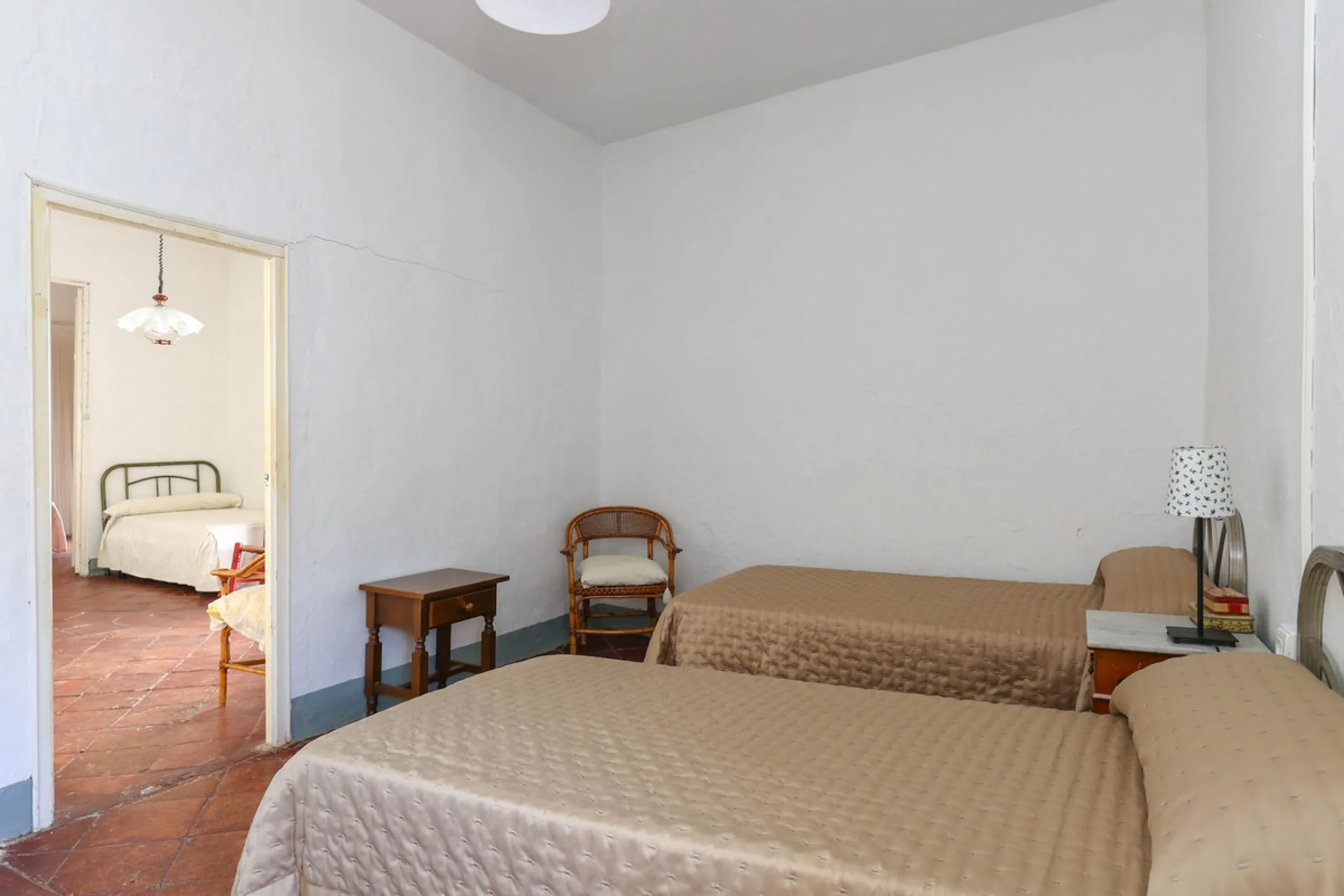 Character Townhouse in Tolox steeped in history