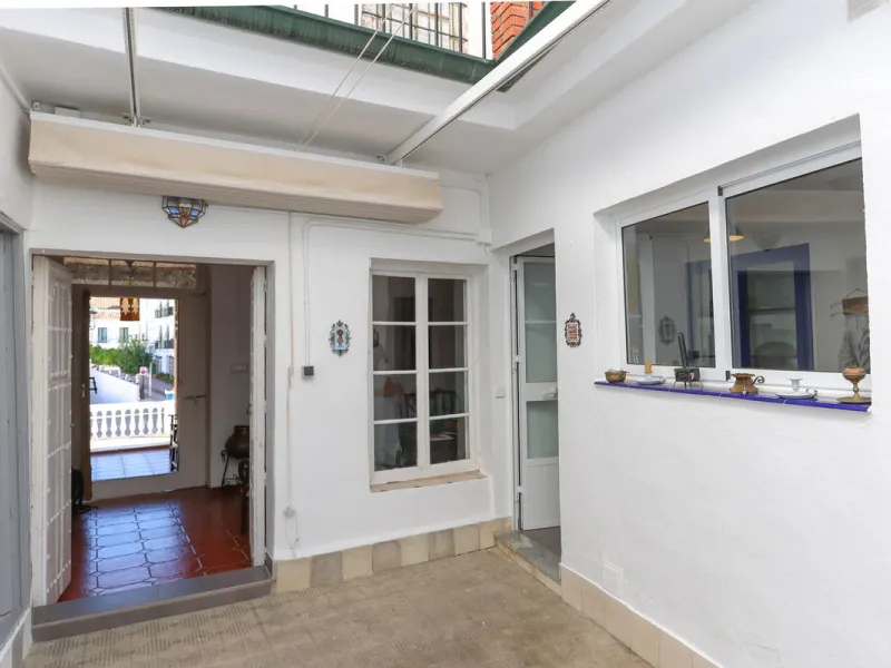 Character Townhouse in Tolox steeped in history