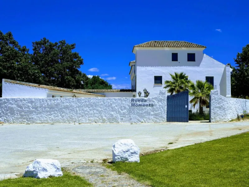 Exclusive rural hotel located in the heart of Andalusia, in a picturesque location near Ronda, just 45 minutes from Marbella, 60 min from Malaga International Airport and 90 min from Seville. Old oil mill converted into a hotel, does not require additiona