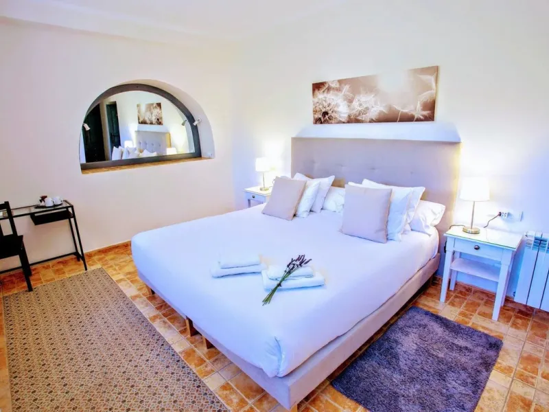 Exclusive rural hotel located in the heart of Andalusia, in a picturesque location near Ronda, just 45 minutes from Marbella, 60 min from Malaga International Airport and 90 min from Seville. Old oil mill converted into a hotel, does not require additiona