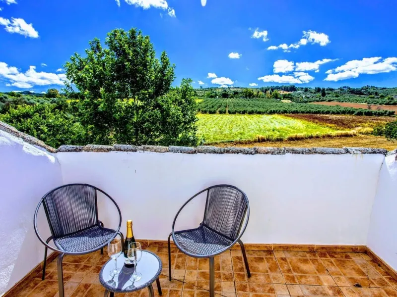 Exclusive rural hotel located in the heart of Andalusia, in a picturesque location near Ronda, just 45 minutes from Marbella, 60 min from Malaga International Airport and 90 min from Seville. Old oil mill converted into a hotel, does not require additiona