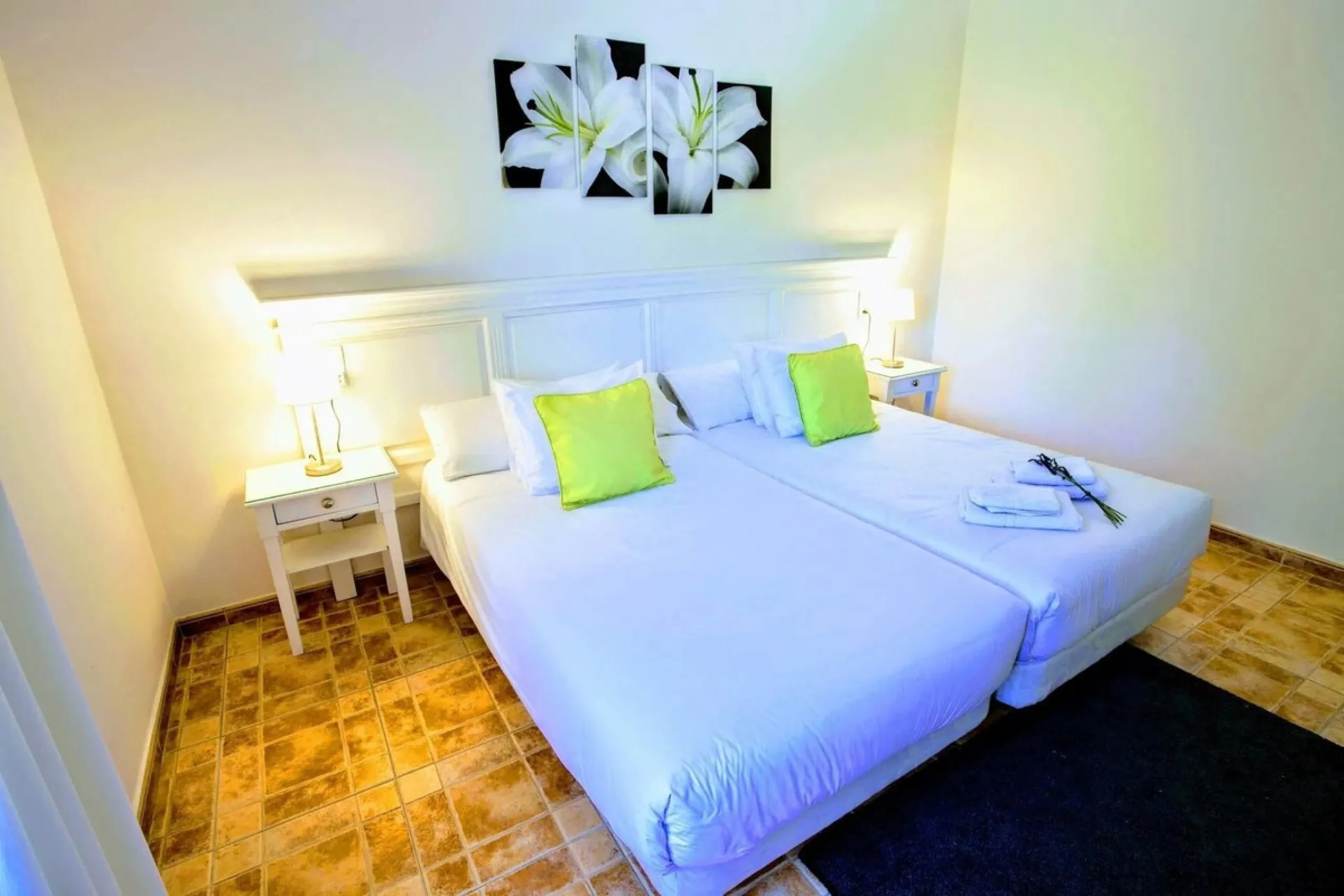 Exclusive rural hotel located in the heart of Andalusia, in a picturesque location near Ronda, just 45 minutes from Marbella, 60 min from Malaga International Airport and 90 min from Seville. Old oil mill converted into a hotel, does not require additiona