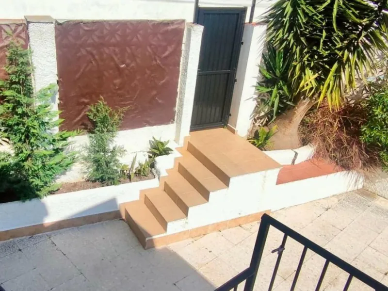 Apartment - Middle Floor Apartment в продаже в Mijas, Málaga. В доме 3 спален и 1 ванных комнат. Площадь дома 73 м²