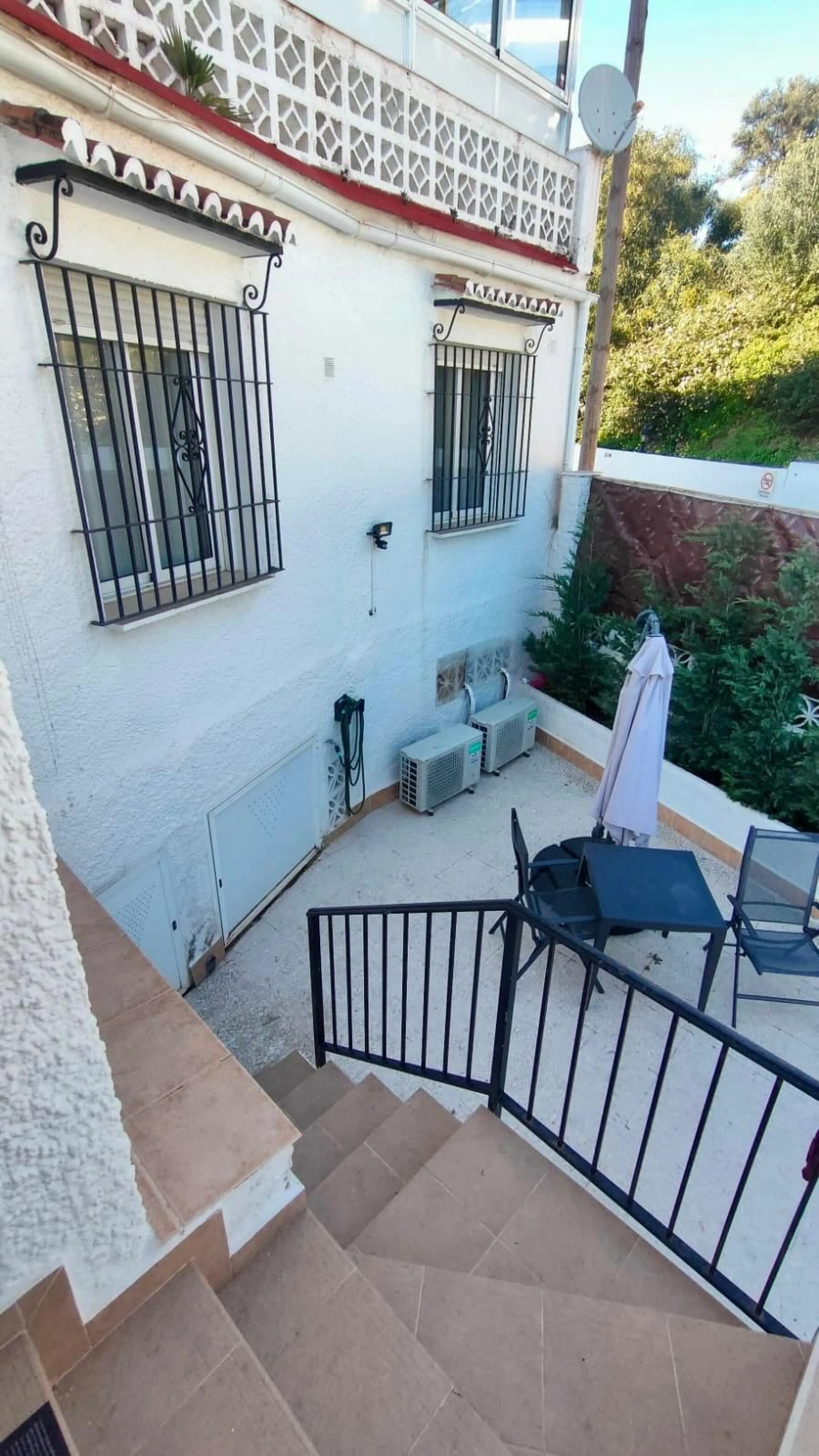 Apartment - Middle Floor Apartment в продаже в Mijas, Málaga. В доме 3 спален и 1 ванных комнат. Площадь дома 73 м²
