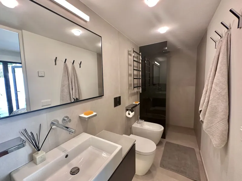 House - Detached Villa в продаже в Marbella, Málaga. В доме 4 спален и 5 ванных комнат. Площадь дома 226 м². Площадь участка 455 м²