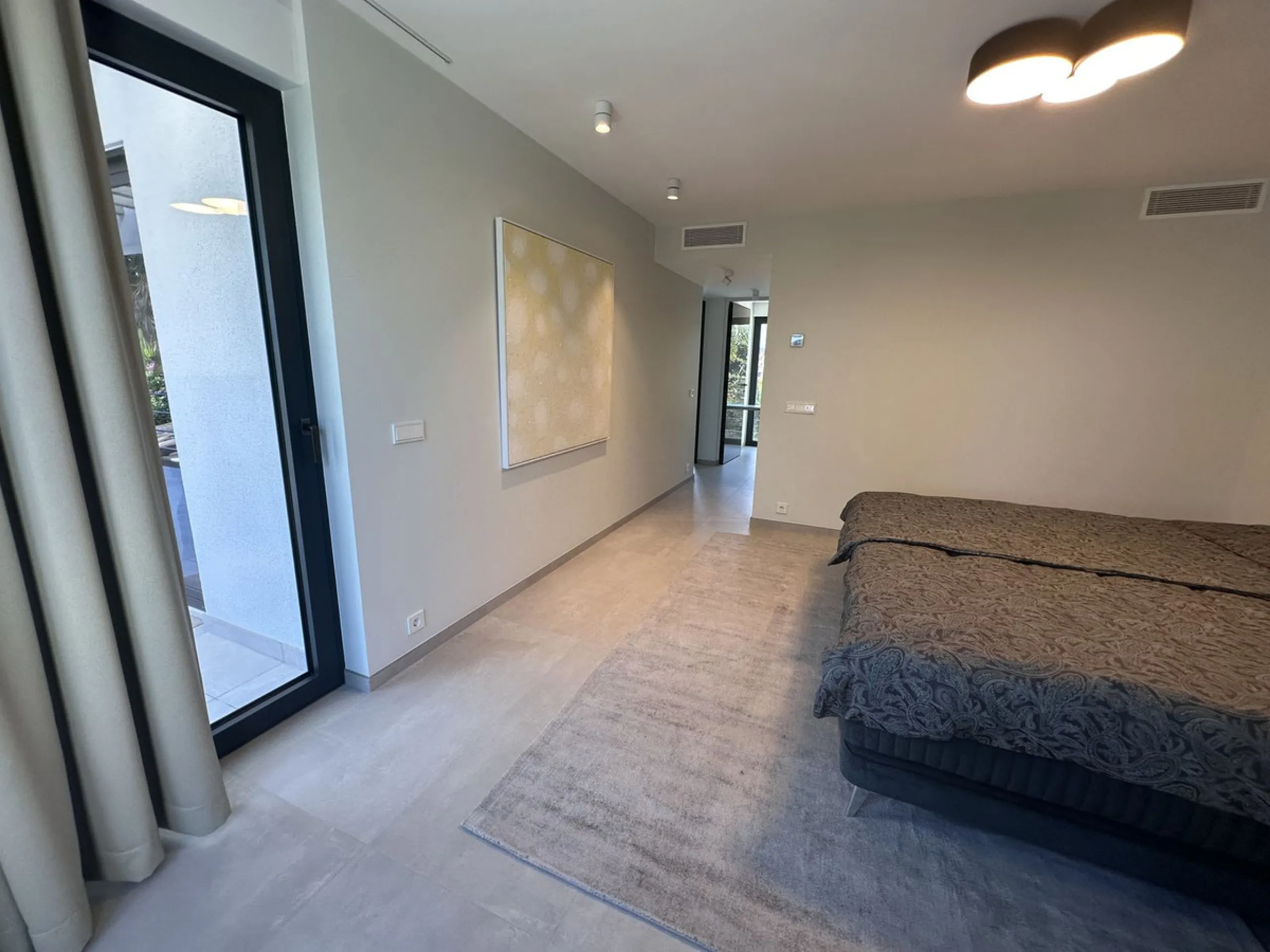 House - Detached Villa в продаже в Marbella, Málaga. В доме 4 спален и 5 ванных комнат. Площадь дома 226 м². Площадь участка 455 м²