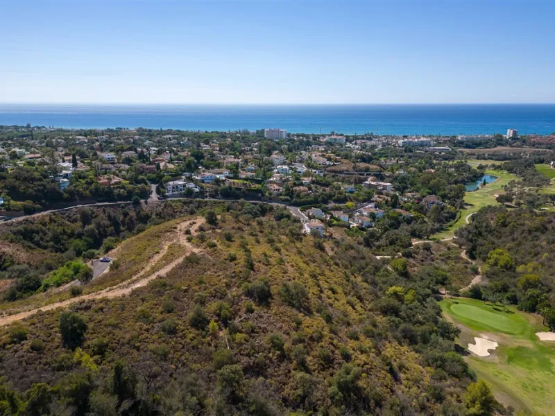 Fantastic, large, elevated, corner plot available in El Rosario.