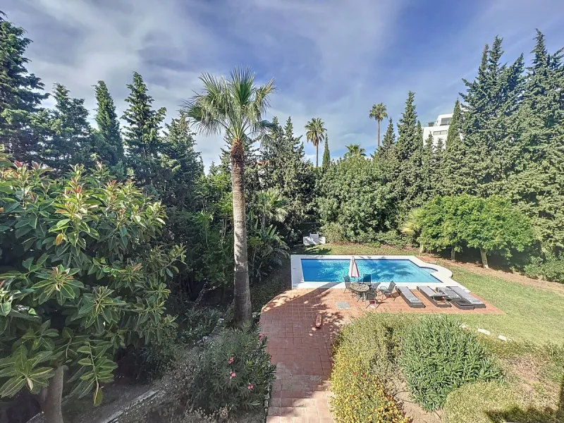 Exquisite Large Villa with a Stunning Plot and Exclusive Privacy in the Prestigious Urbanization near Mijas Pueblo.