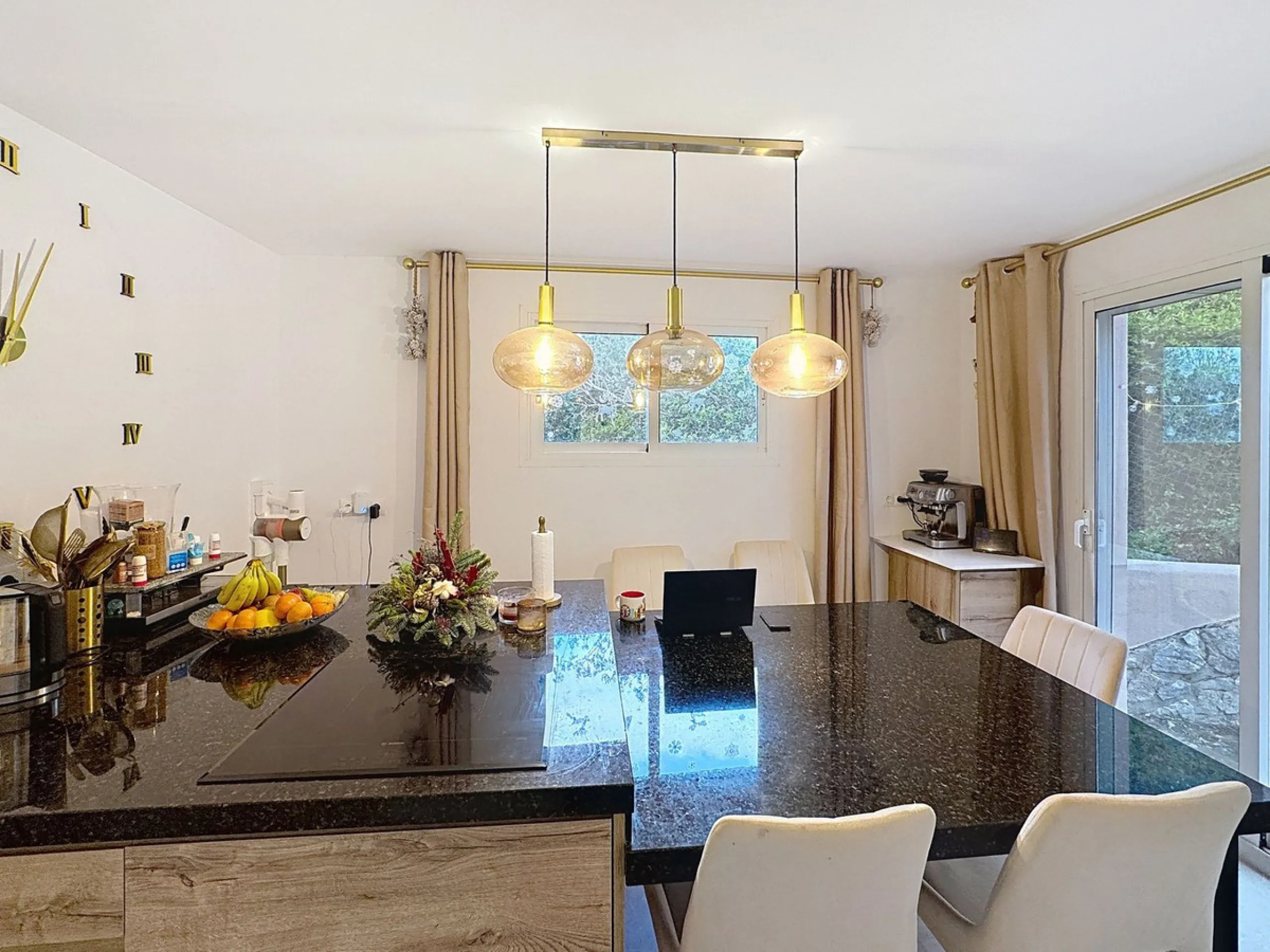 Exquisite Large Villa with a Stunning Plot and Exclusive Privacy in the Prestigious Urbanization near Mijas Pueblo.
