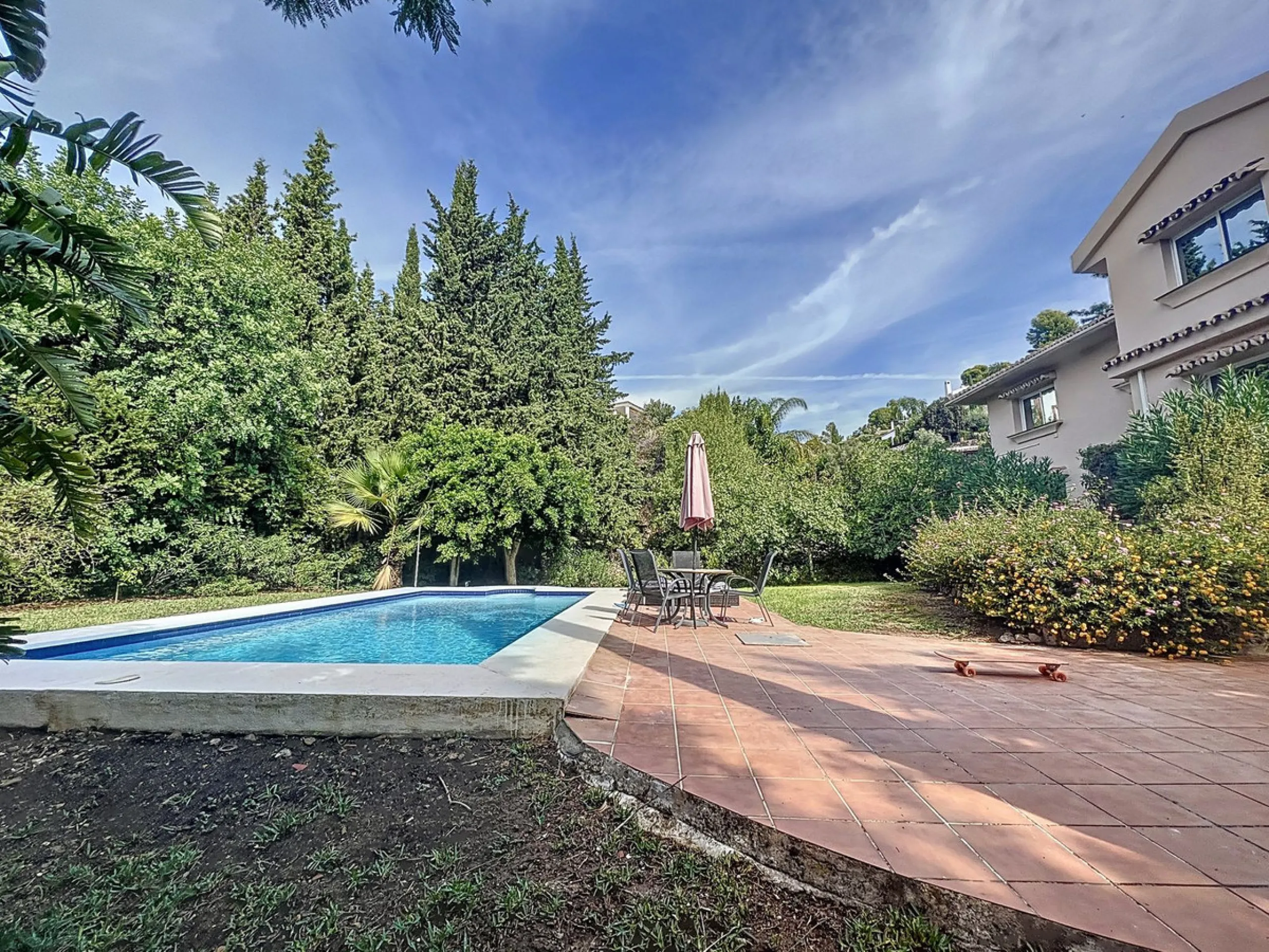 Exquisite Large Villa with a Stunning Plot and Exclusive Privacy in the Prestigious Urbanization near Mijas Pueblo.