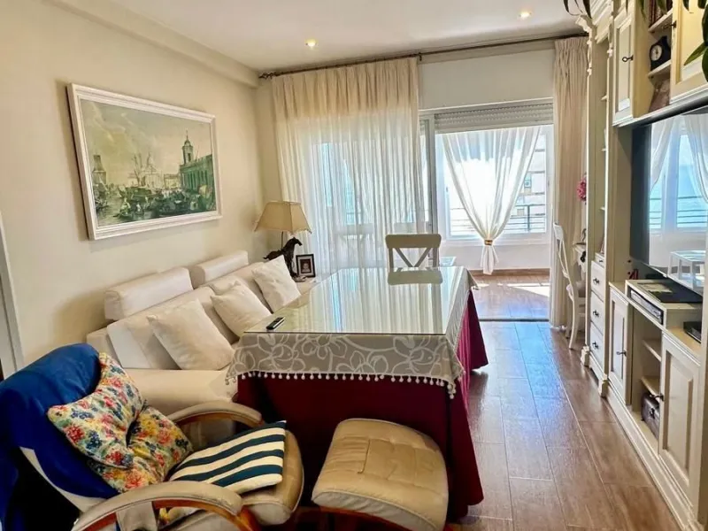 Wake up to the Mediterranean just outside your window in this bright and spacious apartment located in Carvajal, Fuengirola, just a few steps from the beach.