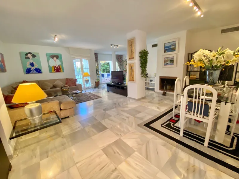 This impressive apartment is situated in the prestigious Nagüeles area on the renowned Marbella Golden Mile, offering a prime location in Marbella, Malaga. The property provides convenient access to a range of amenities and is ideally positioned near tran