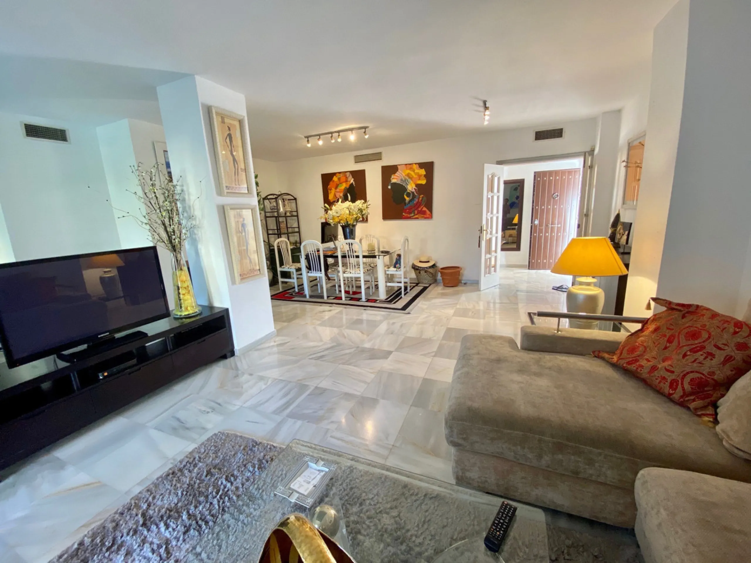 This impressive apartment is situated in the prestigious Nagüeles area on the renowned Marbella Golden Mile, offering a prime location in Marbella, Malaga. The property provides convenient access to a range of amenities and is ideally positioned near tran