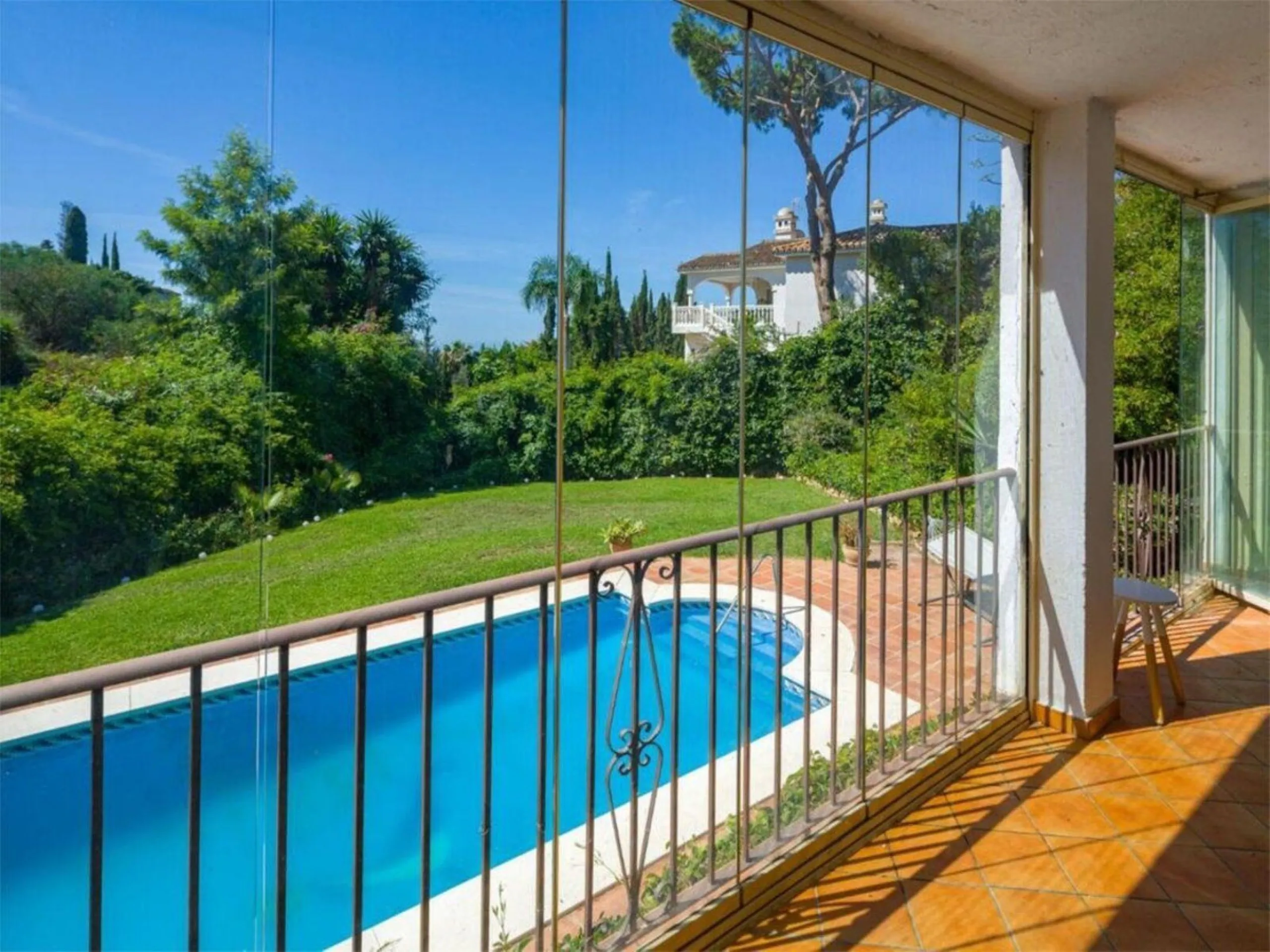 Nestled in the heart of Marbella's prestigious residential area, this elegant villa is a rare find, combining timeless Mediterranean charm with the potential for modern customization. With four bedrooms thoughtfully spread across two floors, this property
