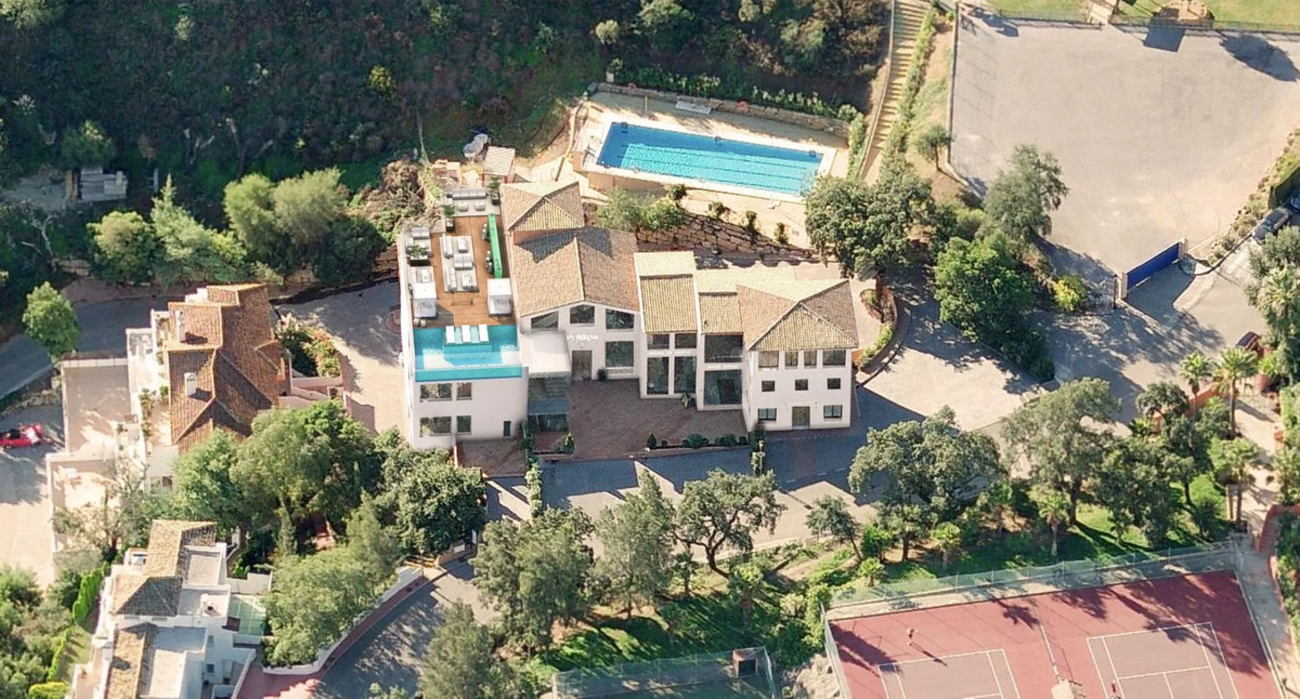 Welcome to our exquisite boutique hotel nestled in the heart of Andalucia. This charming establishment is the result of a carefully executed conversion of a commercial property into a haven of luxury and comfort. With 24 thoughtfully designed rooms, your 