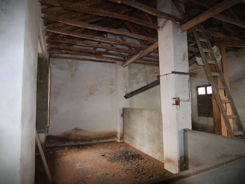 Commercial - Warehouse в продаже в Coín, Málaga. Площадь дома 823 м²