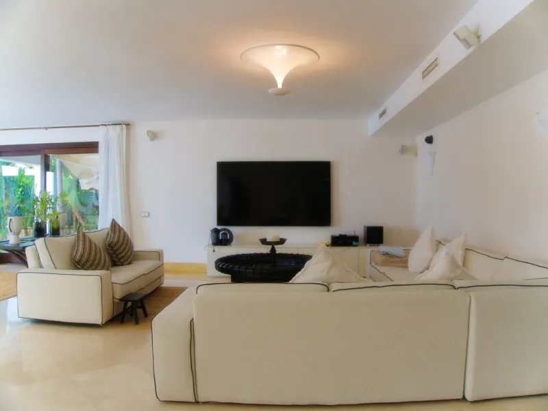 Detached Villa, Nueva Andalucía, Costa del Sol.