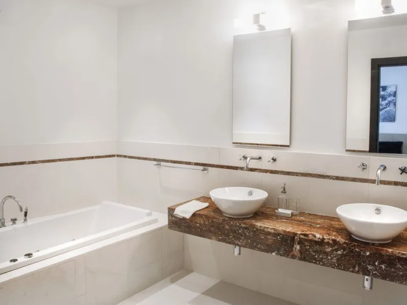 Prestigious five-bedroom villa nestled in the upscale neighborhood Meisho Hills of Sierra Blanca, Marbella. This luxurious property offers a spacious and exquisitely designed living space, perfect for those seeking a refined Mediterranean lifestyle.