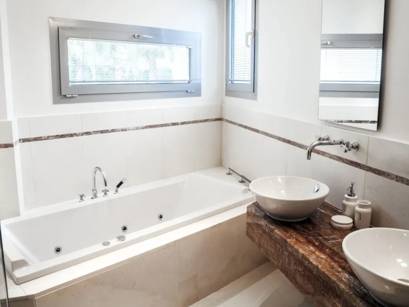 Prestigious five-bedroom villa nestled in the upscale neighborhood Meisho Hills of Sierra Blanca, Marbella. This luxurious property offers a spacious and exquisitely designed living space, perfect for those seeking a refined Mediterranean lifestyle.