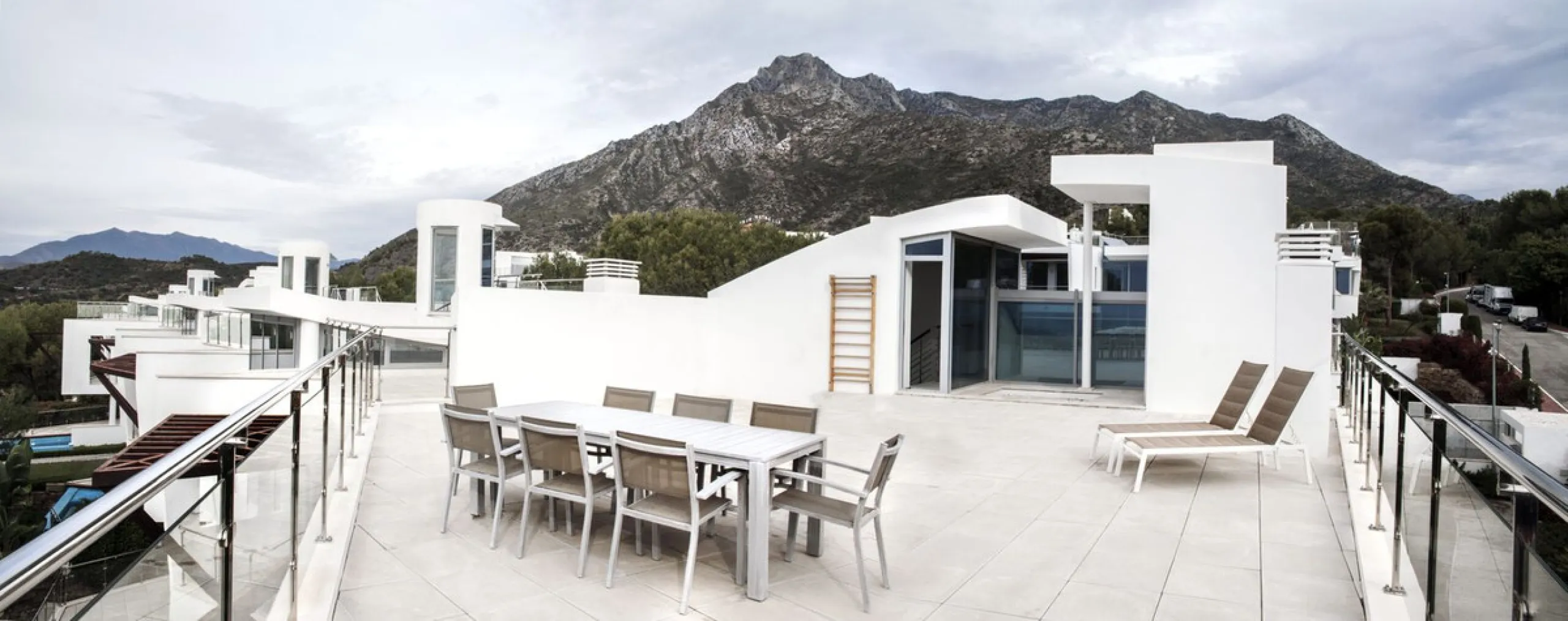Prestigious five-bedroom villa nestled in the upscale neighborhood Meisho Hills of Sierra Blanca, Marbella. This luxurious property offers a spacious and exquisitely designed living space, perfect for those seeking a refined Mediterranean lifestyle.