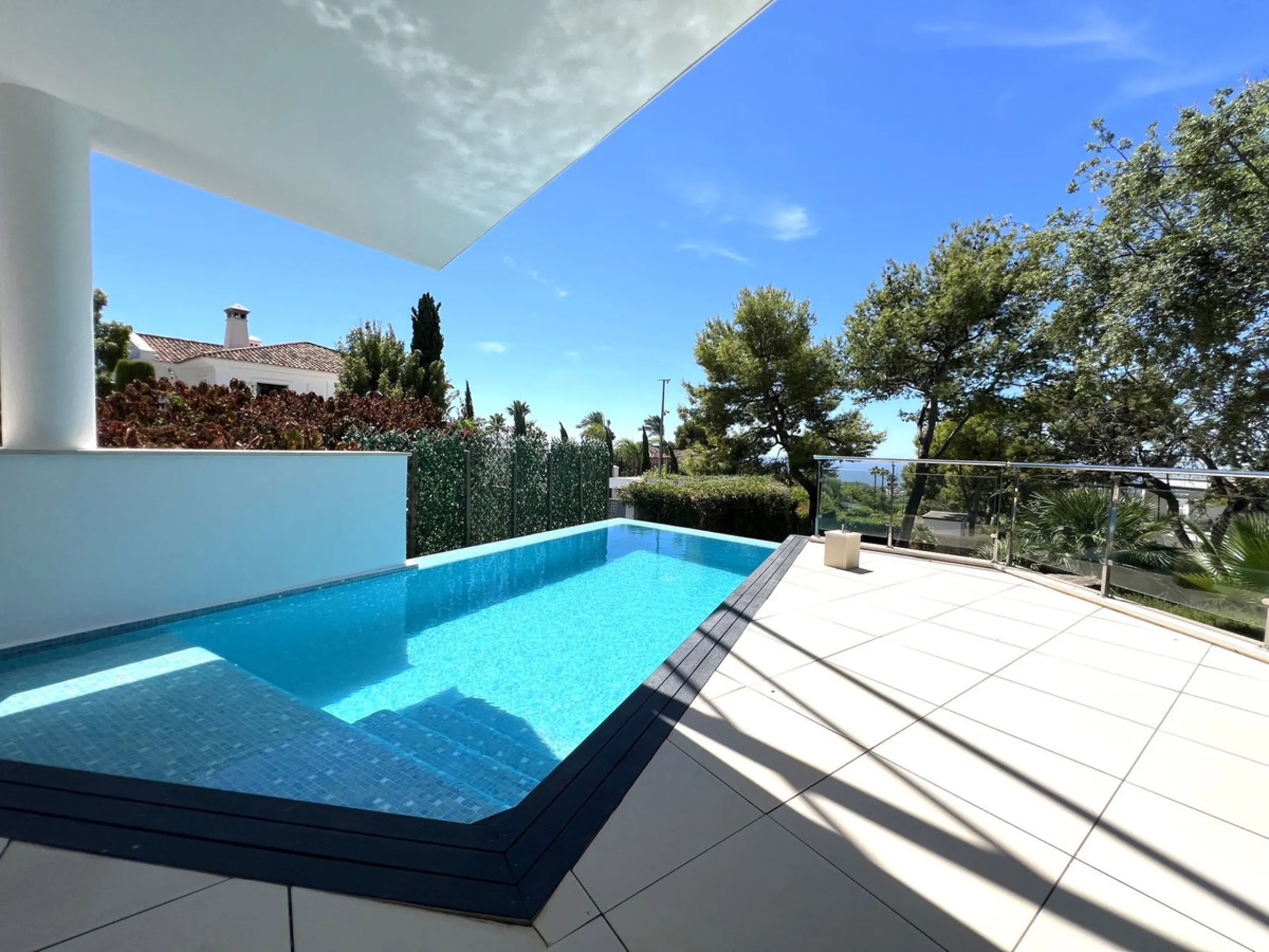 Prestigious five-bedroom villa nestled in the upscale neighborhood Meisho Hills of Sierra Blanca, Marbella. This luxurious property offers a spacious and exquisitely designed living space, perfect for those seeking a refined Mediterranean lifestyle.