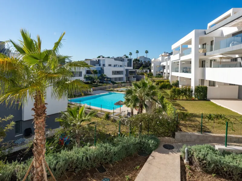 Apartment - Middle Floor Apartment в продаже в Estepona, Málaga. В доме 2 спален и 2 ванных комнат. Площадь дома 87 м²