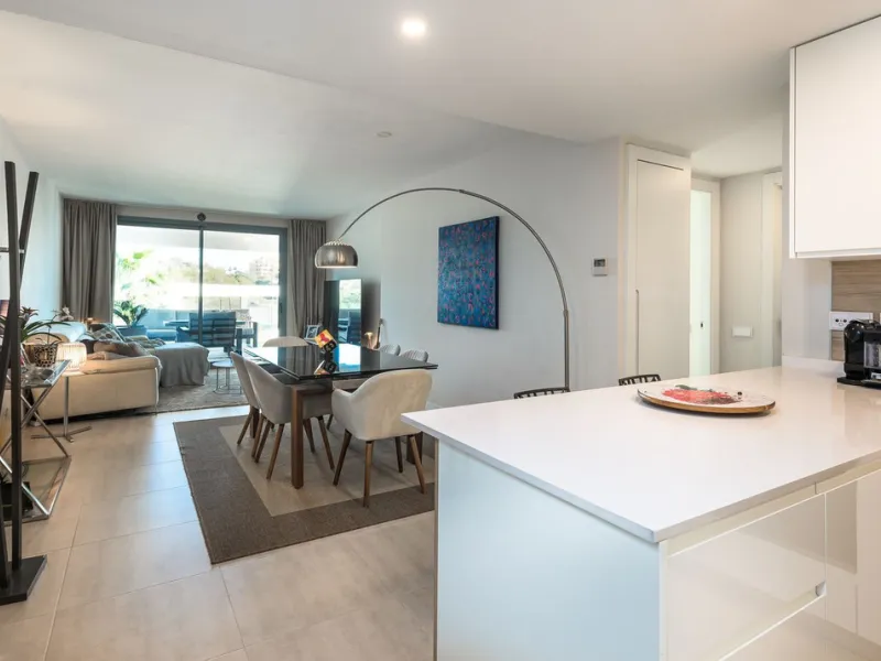 Nestled in the heart of the New Golden Mile, this enchanting 2-bedroom, 2-bathroom apartment offers a unique and captivating feature-mountain views that will take your breath away.