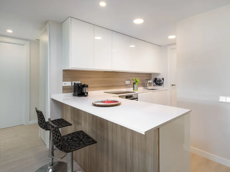 Nestled in the heart of the New Golden Mile, this enchanting 2-bedroom, 2-bathroom apartment offers a unique and captivating feature-mountain views that will take your breath away.