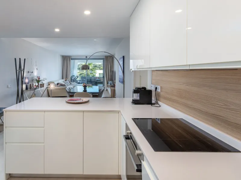 Nestled in the heart of the New Golden Mile, this enchanting 2-bedroom, 2-bathroom apartment offers a unique and captivating feature-mountain views that will take your breath away.