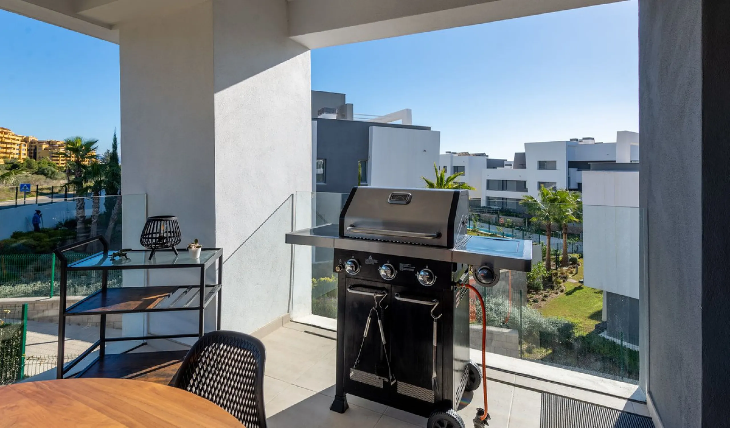 Nestled in the heart of the New Golden Mile, this enchanting 2-bedroom, 2-bathroom apartment offers a unique and captivating feature-mountain views that will take your breath away.
