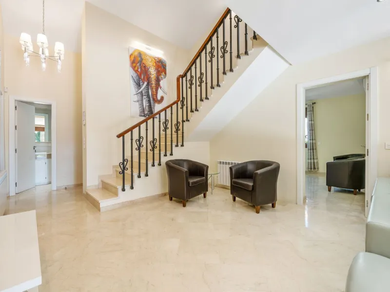 Villa "Casa Nina" is a characteristic Andalucian style modernised house, beautifully set in a tranquil location of Atalaya Alta, on the border between Estepona and Marbella - west of the enchanting Marbella city centre (10 min drive), and just a 5 minute 