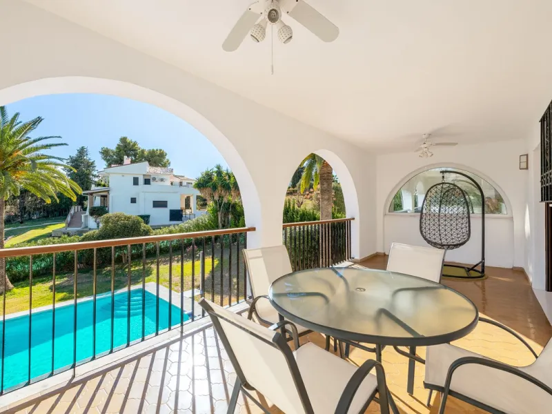 Villa "Casa Nina" is a characteristic Andalucian style modernised house, beautifully set in a tranquil location of Atalaya Alta, on the border between Estepona and Marbella - west of the enchanting Marbella city centre (10 min drive), and just a 5 minute 