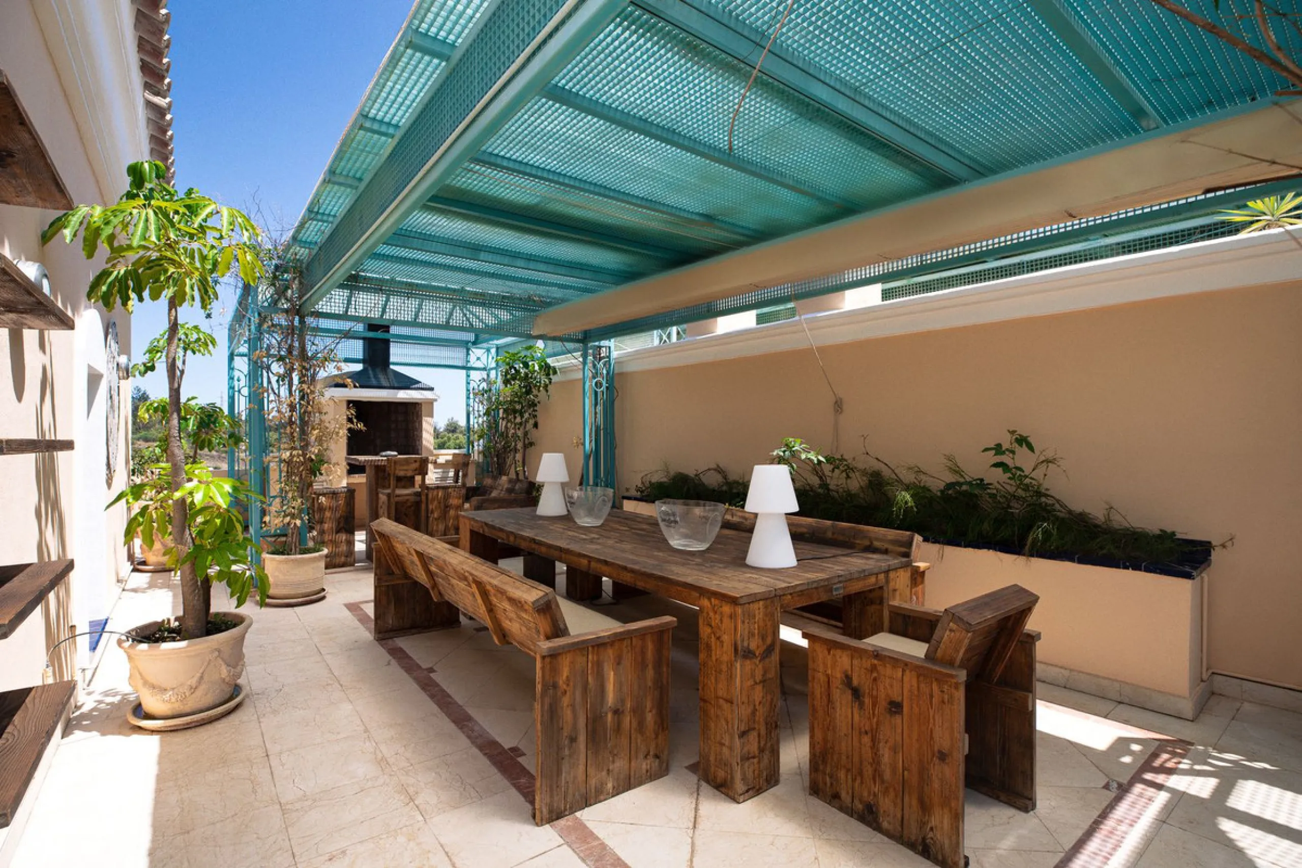 This Luxury Penthouse is located at the heart of The Golden Mile, in a gated complex with only 47 apartments, with 24-hour security and beautiful communal gardens. The property has large rooms, a huge terrace with new jacuzzi and barbecue area, floor heat
