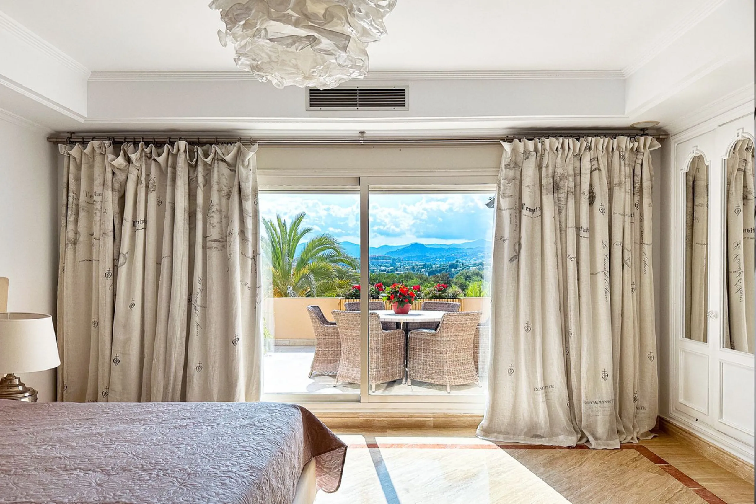 This Luxury Penthouse is located at the heart of The Golden Mile, in a gated complex with only 47 apartments, with 24-hour security and beautiful communal gardens. The property has large rooms, a huge terrace with new jacuzzi and barbecue area, floor heat