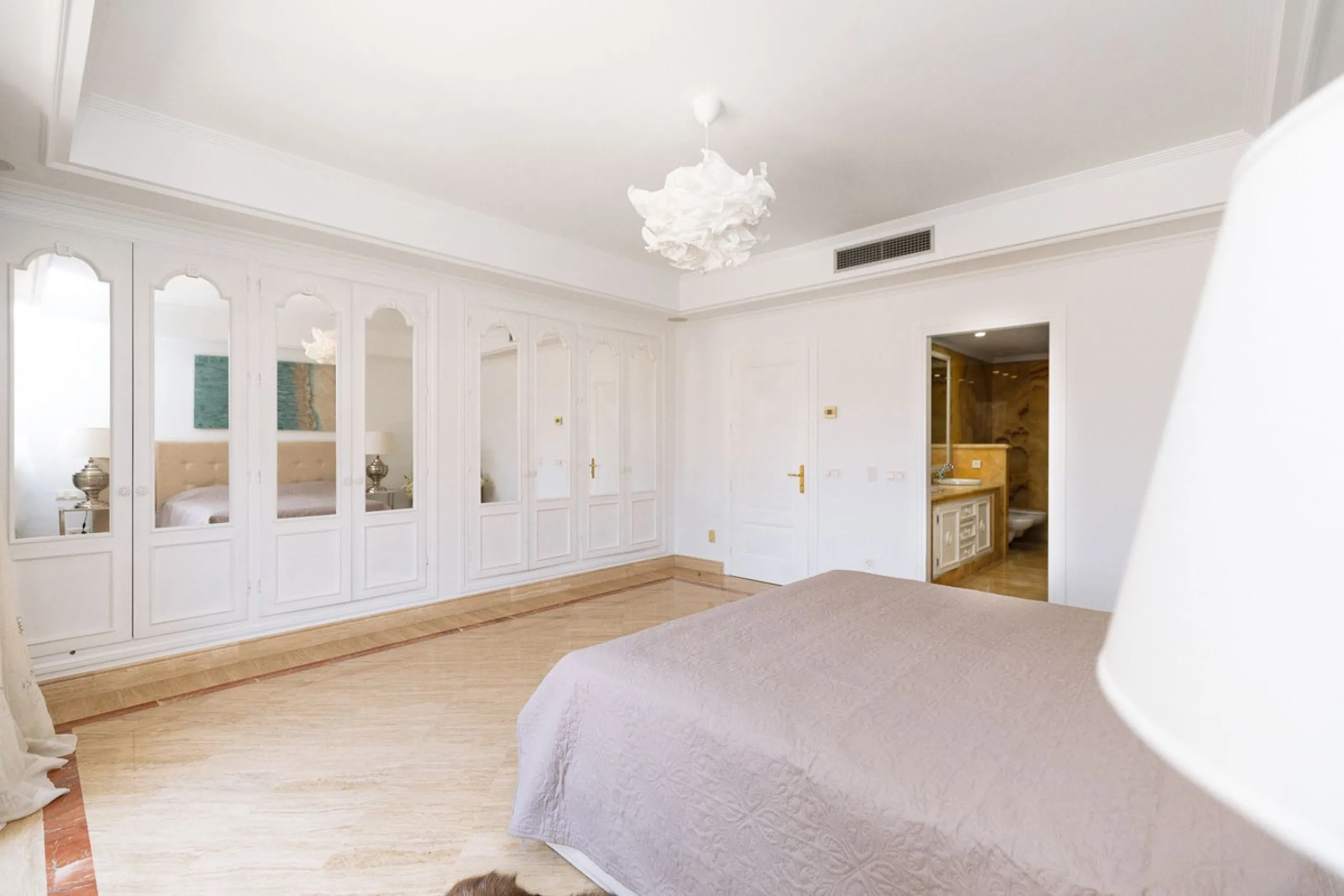 This Luxury Penthouse is located at the heart of The Golden Mile, in a gated complex with only 47 apartments, with 24-hour security and beautiful communal gardens. The property has large rooms, a huge terrace with new jacuzzi and barbecue area, floor heat