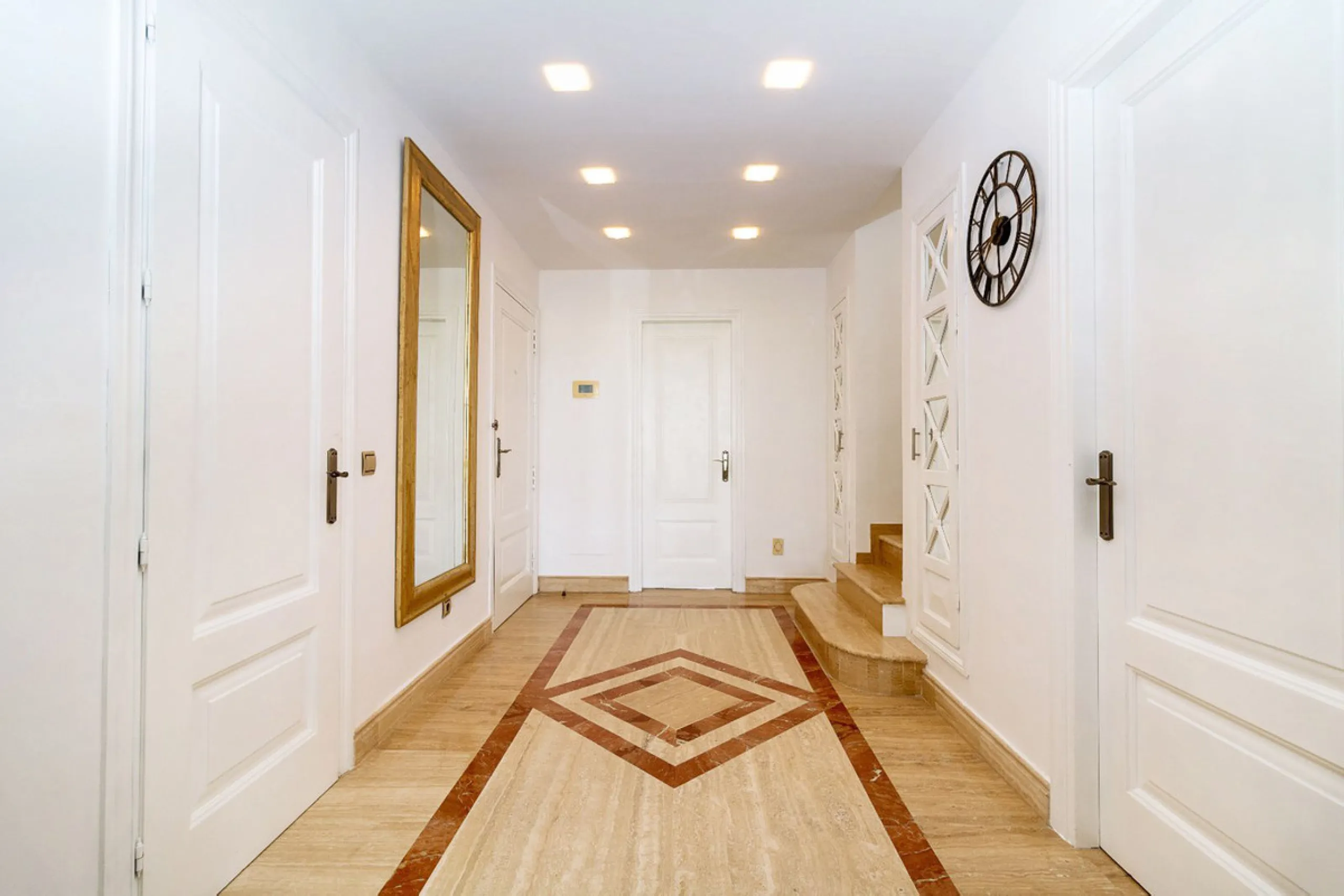 This Luxury Penthouse is located at the heart of The Golden Mile, in a gated complex with only 47 apartments, with 24-hour security and beautiful communal gardens. The property has large rooms, a huge terrace with new jacuzzi and barbecue area, floor heat