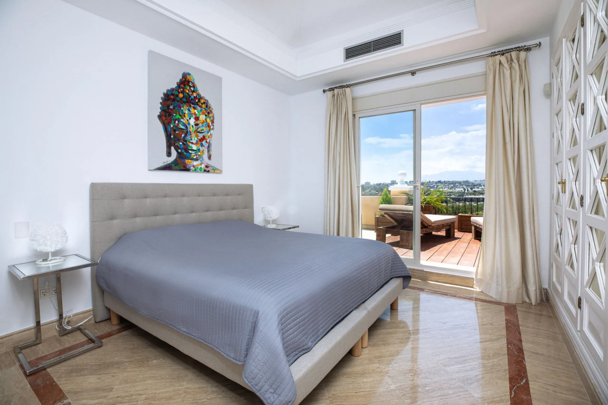 This Luxury Penthouse is located at the heart of The Golden Mile, in a gated complex with only 47 apartments, with 24-hour security and beautiful communal gardens. The property has large rooms, a huge terrace with new jacuzzi and barbecue area, floor heat
