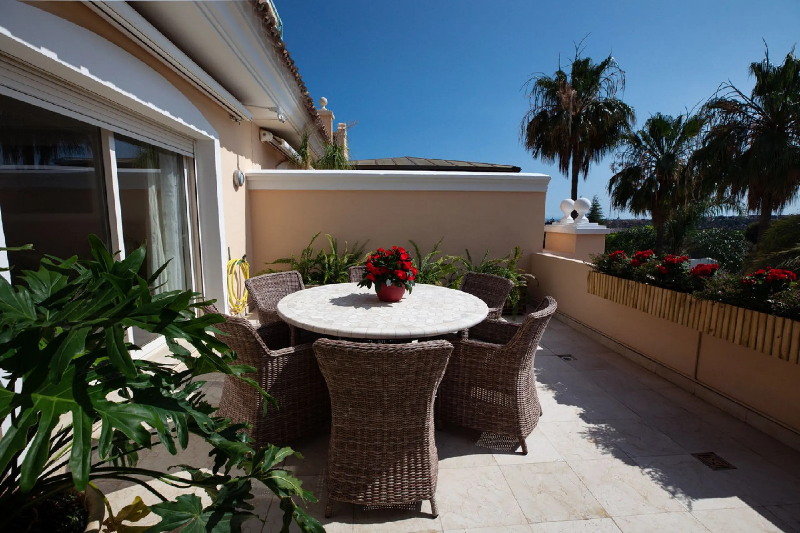 This Luxury Penthouse is located at the heart of The Golden Mile, in a gated complex with only 47 apartments, with 24-hour security and beautiful communal gardens. The property has large rooms, a huge terrace with new jacuzzi and barbecue area, floor heat