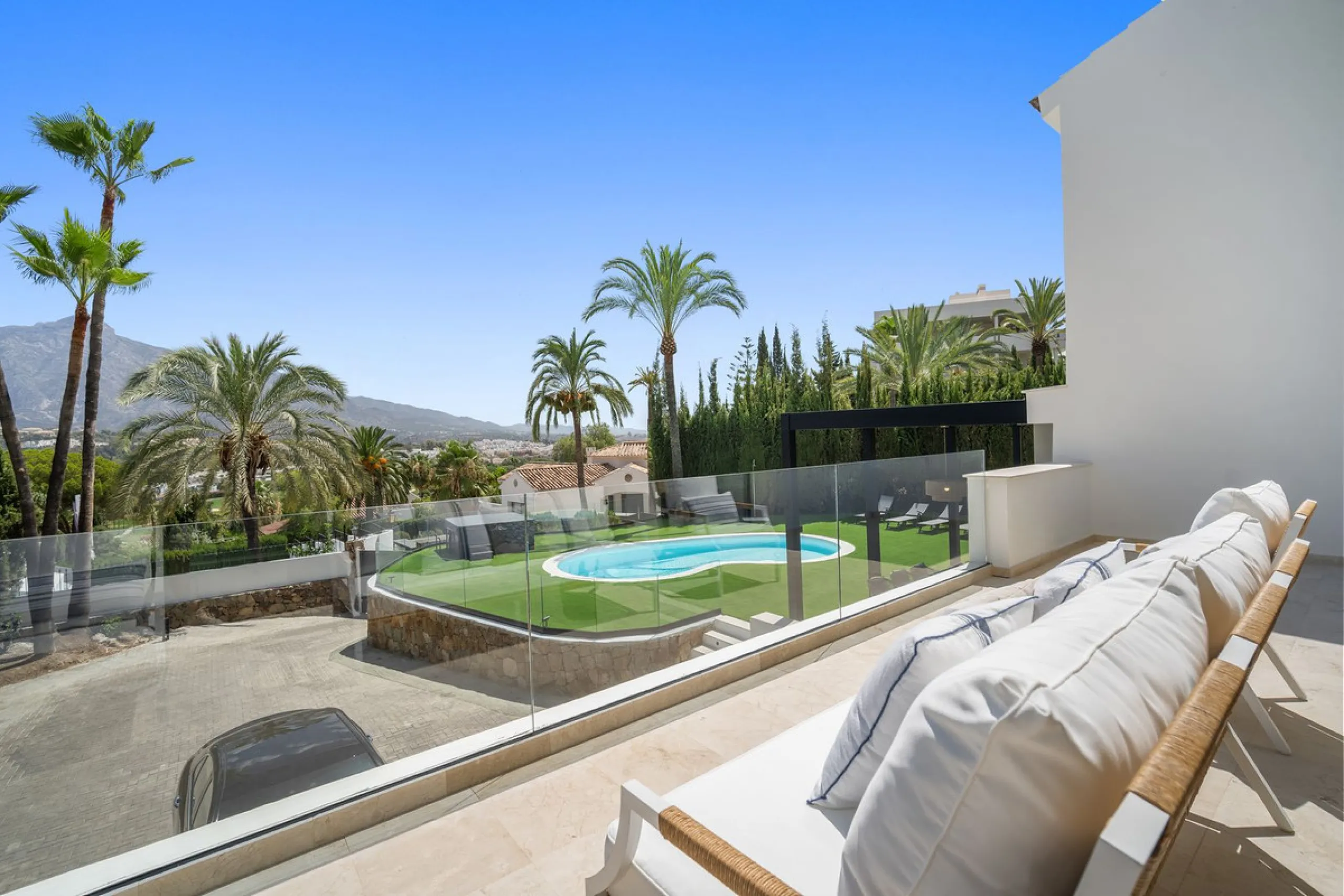 Spectacular new villa in Nueva Andalucia
