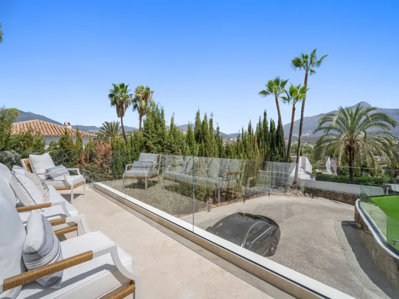 Spectacular new villa in Nueva Andalucia