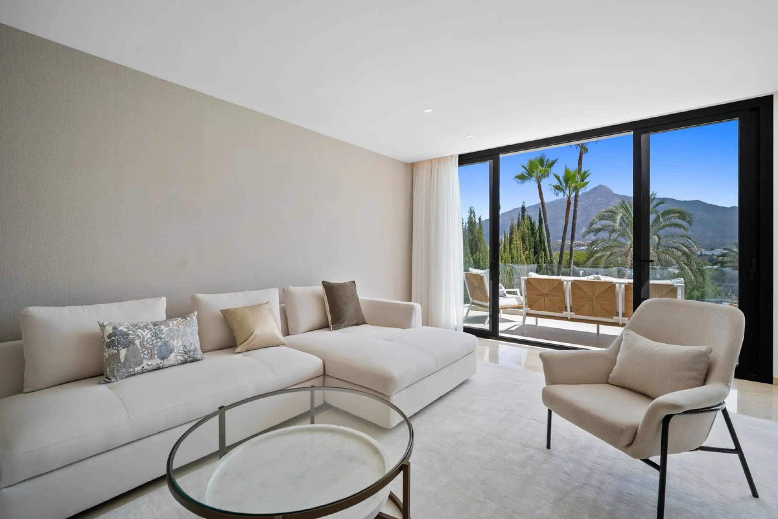 Spectacular new villa in Nueva Andalucia