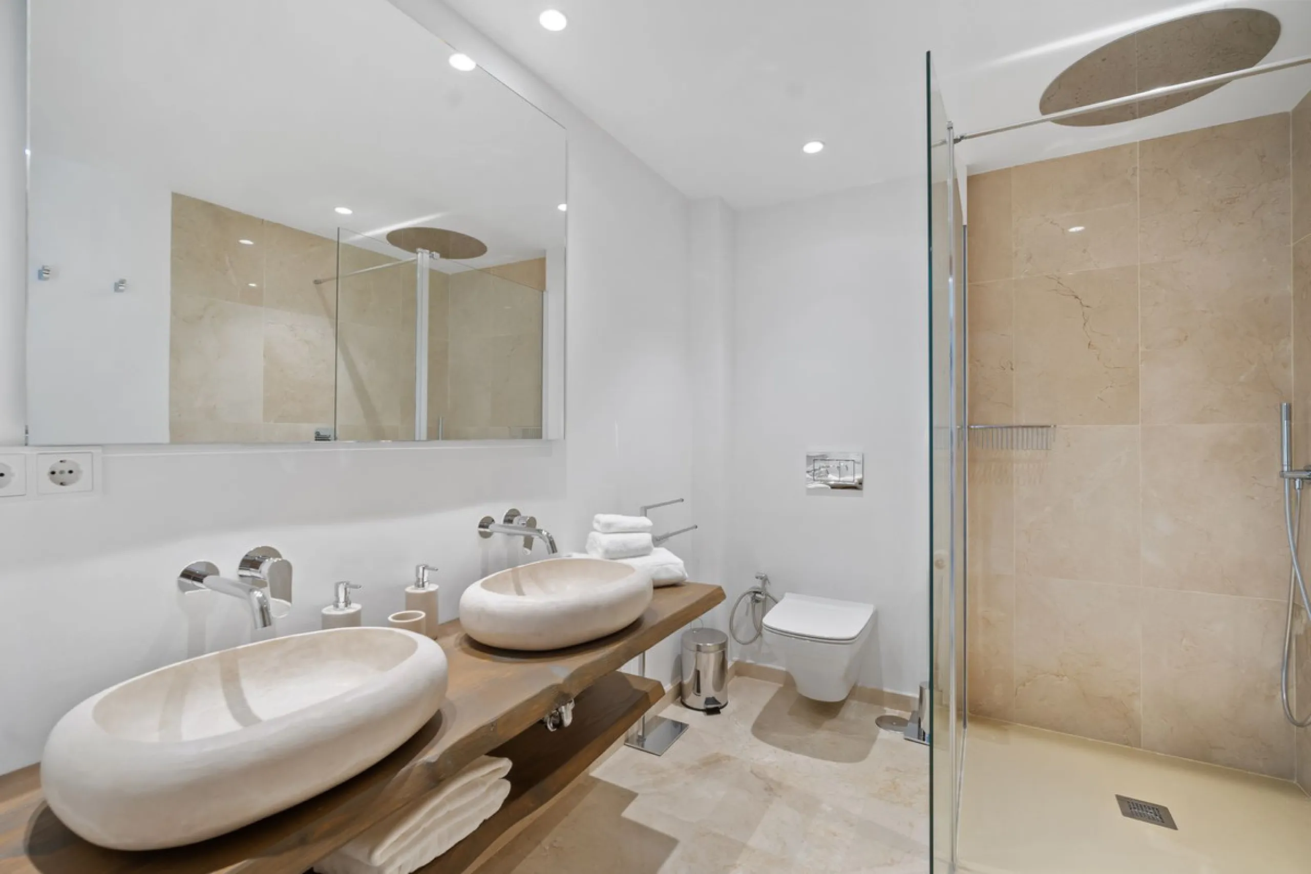 Spectacular new villa in Nueva Andalucia