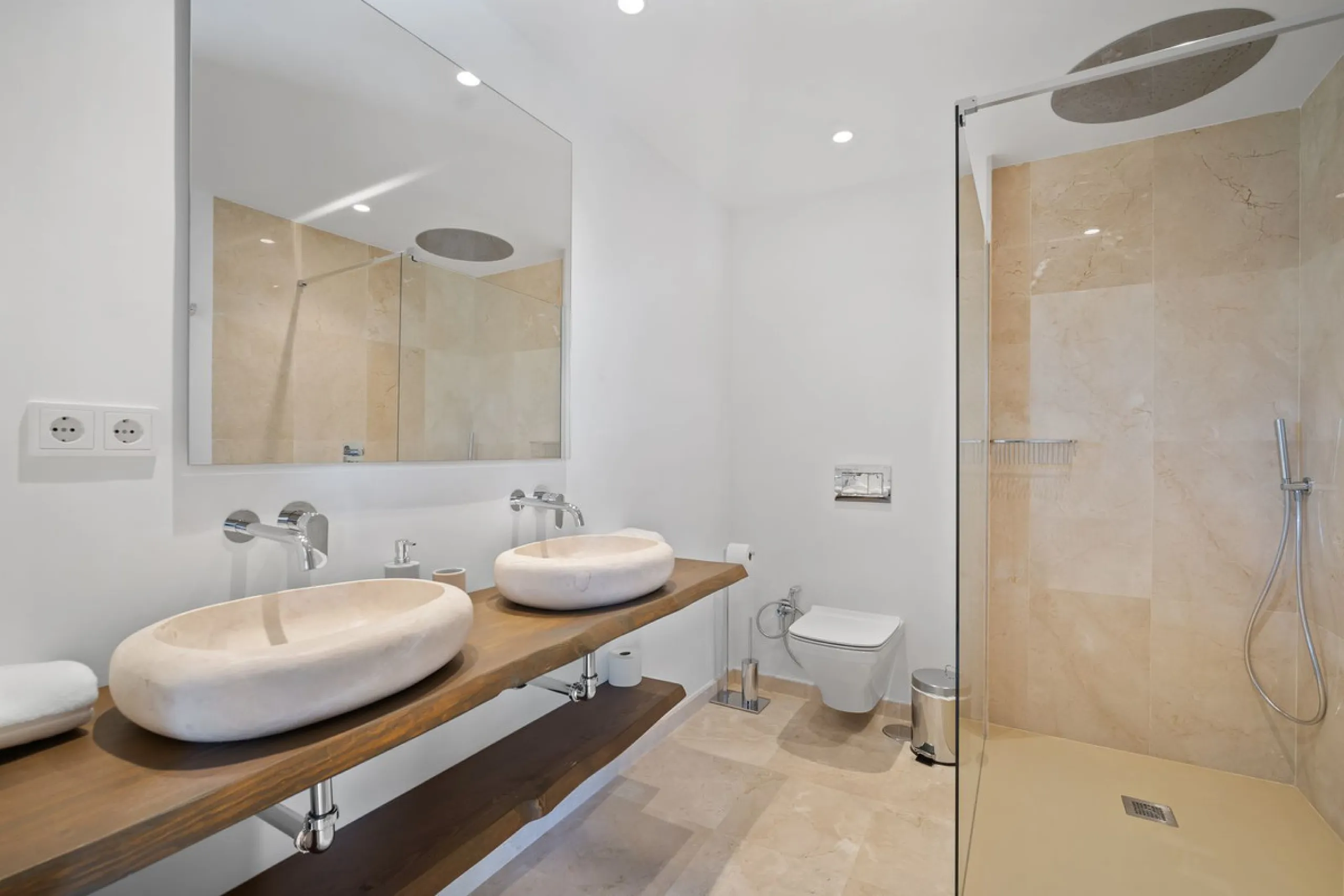 Spectacular new villa in Nueva Andalucia