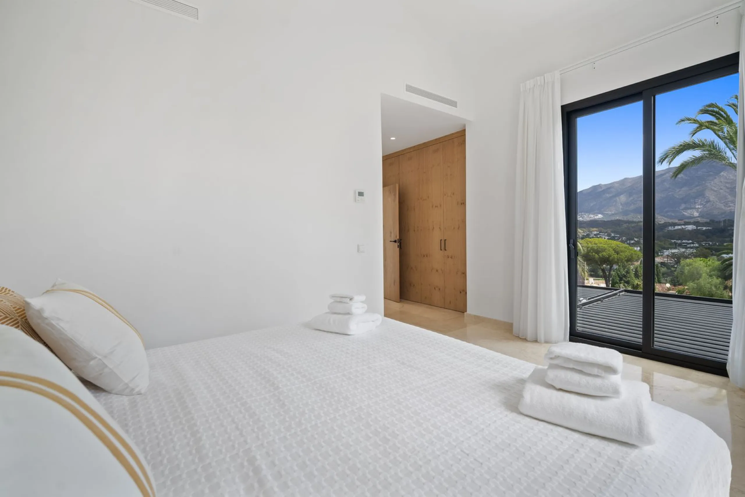 Spectacular new villa in Nueva Andalucia
