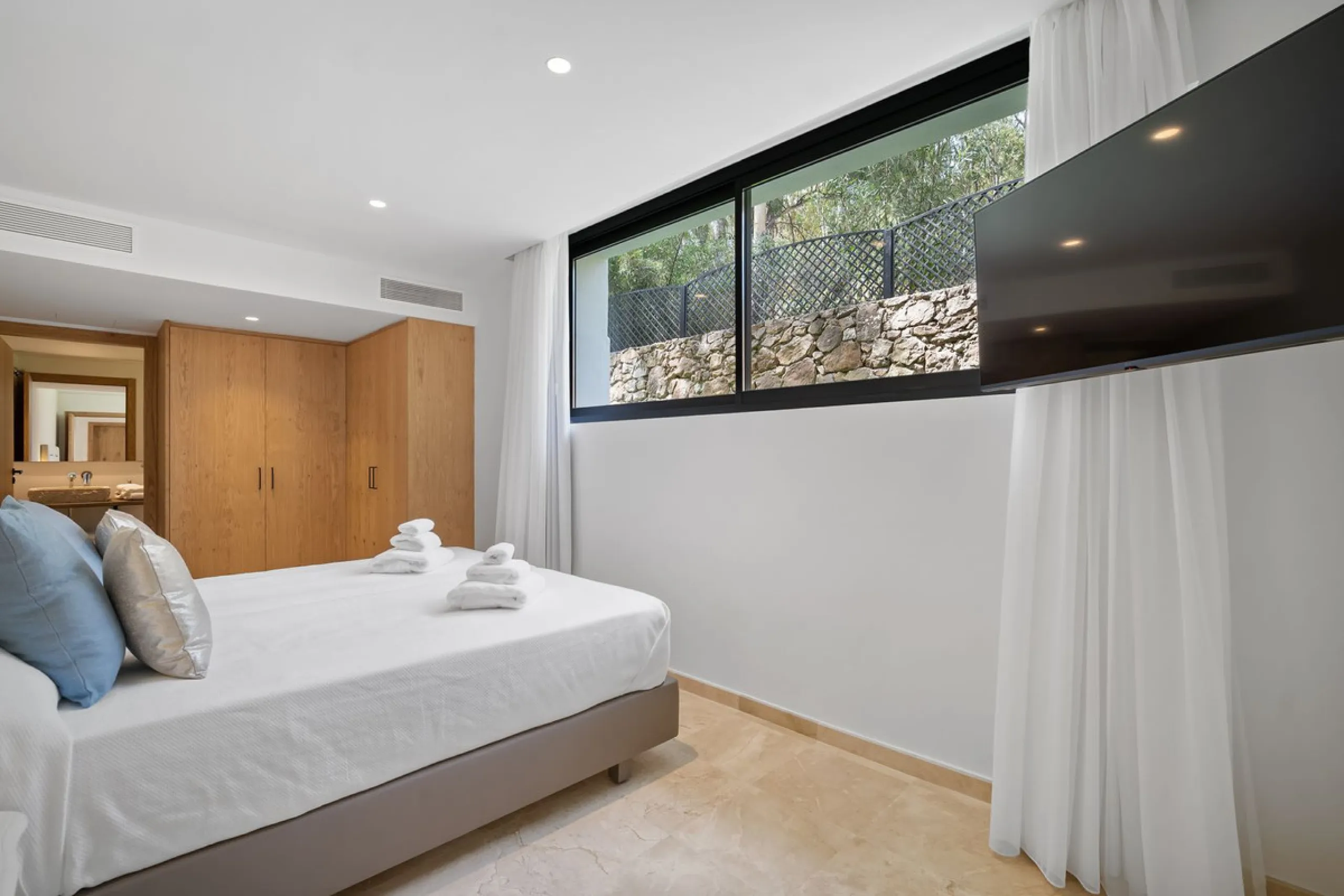 Spectacular new villa in Nueva Andalucia