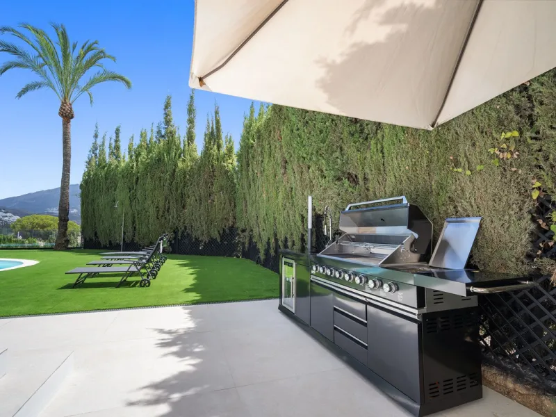 Spectacular new villa in Nueva Andalucia