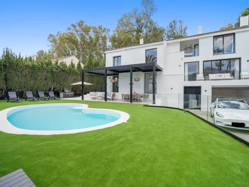 Spectacular new villa in Nueva Andalucia