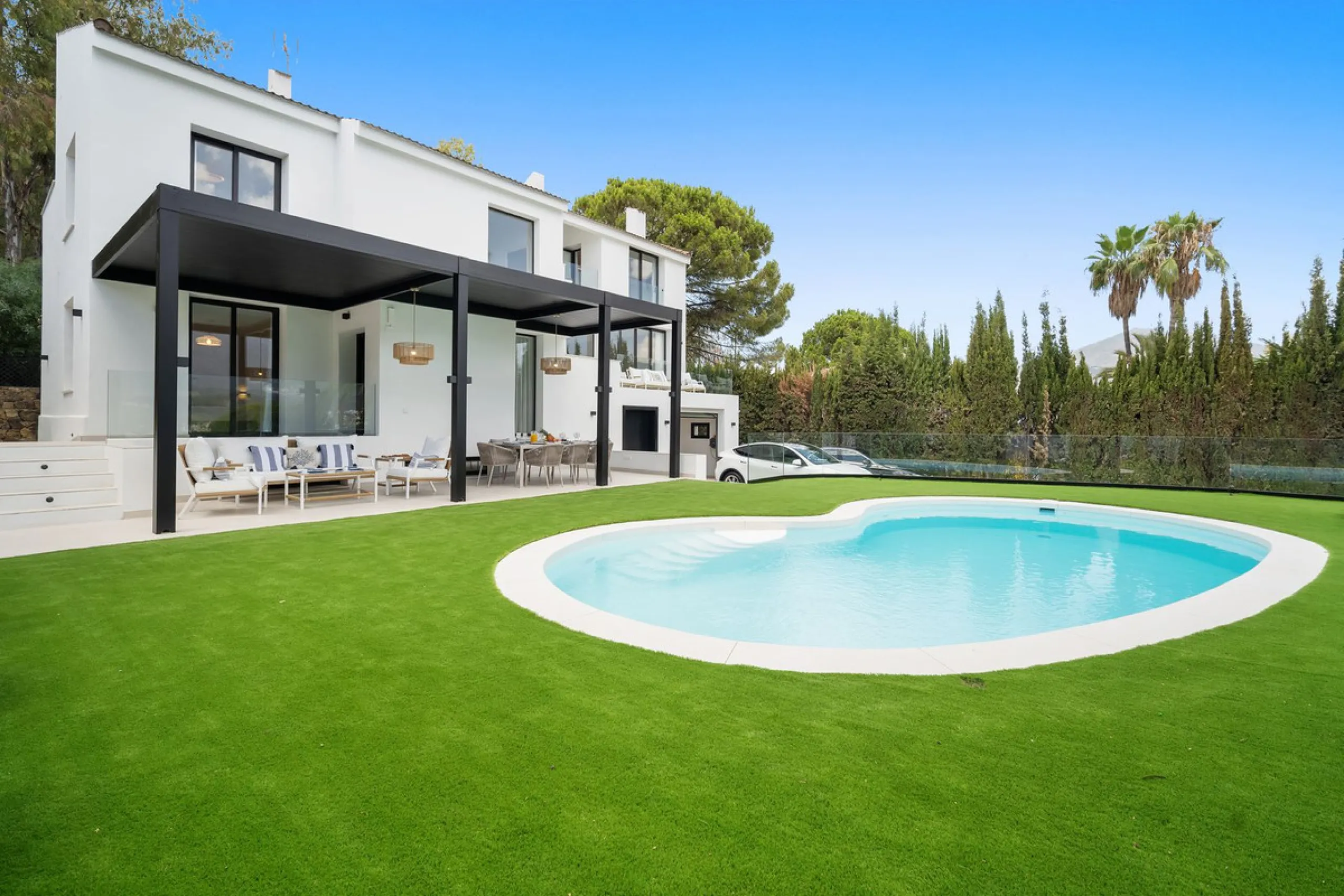 Spectacular new villa in Nueva Andalucia